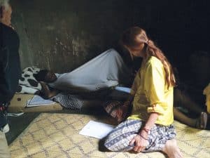 Maryknoll ministerios en Mozambique y Uganda.