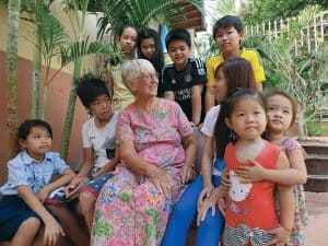 La Hermana Maryknoll Mary Little