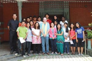 la melodía local de los jóvenes en la misión, Misioneros Maryknoll Marzo 2017