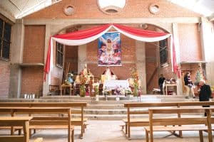 Un sacerdote Maryknoll responde al llamado de un pueblo de Perú para construir una nueva iglesia y se alista para hacer lo mismo en otro pueblo.