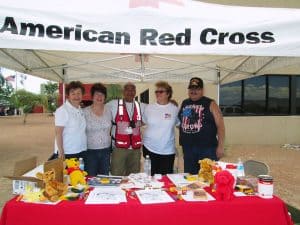 Indocumentados que enfrentan la deportación encuentran refugio temporal en santuarios