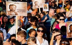 Multitudes llegan a Oklahoma a celebrar que el padre Stanley Rother está Más cerca a la santidad