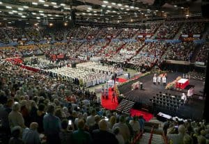 Multitudes llegan a Oklahoma a celebrar que el padre stanley rother está Más cerca a la santidad