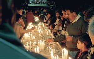 El velamen es parte importante de la espiritualidad andina. Bendición en Bolivia