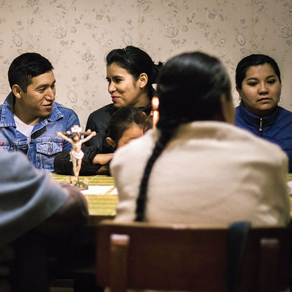 Feligreses de una parroquia y una pequeña comunidad cristiana en Cochabamba, Bolivia.