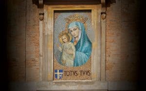 Sobre la reverencia musulmana por la Virgen María. EN la foto, un mosaico de la Santísima Madre (CNS/Ciudad del Vaticano)