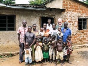 Llamados, enviados, transformados: 100 años de Envío a Misión - El Diácono Matt Dulka en un viaje de inmersión a Tanzanía. (Cortesía de Matt Dulka/Tanzania)