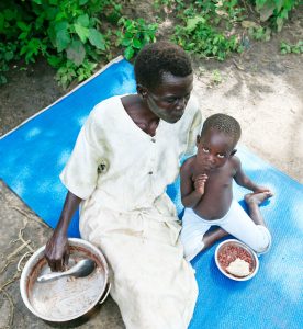 El número de refugiados ha llegado a 2,5 millones, y otros 2 millones viven en campamentos para desplazados internos en Sudán del Sur, dice sacerdote. (CNS/Sudán del Sur)