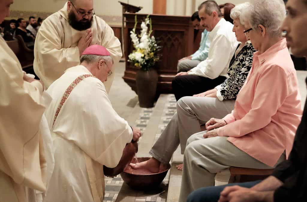 Vaticano emite decreto sobre liturgias de Semana Santa con restricciones 
