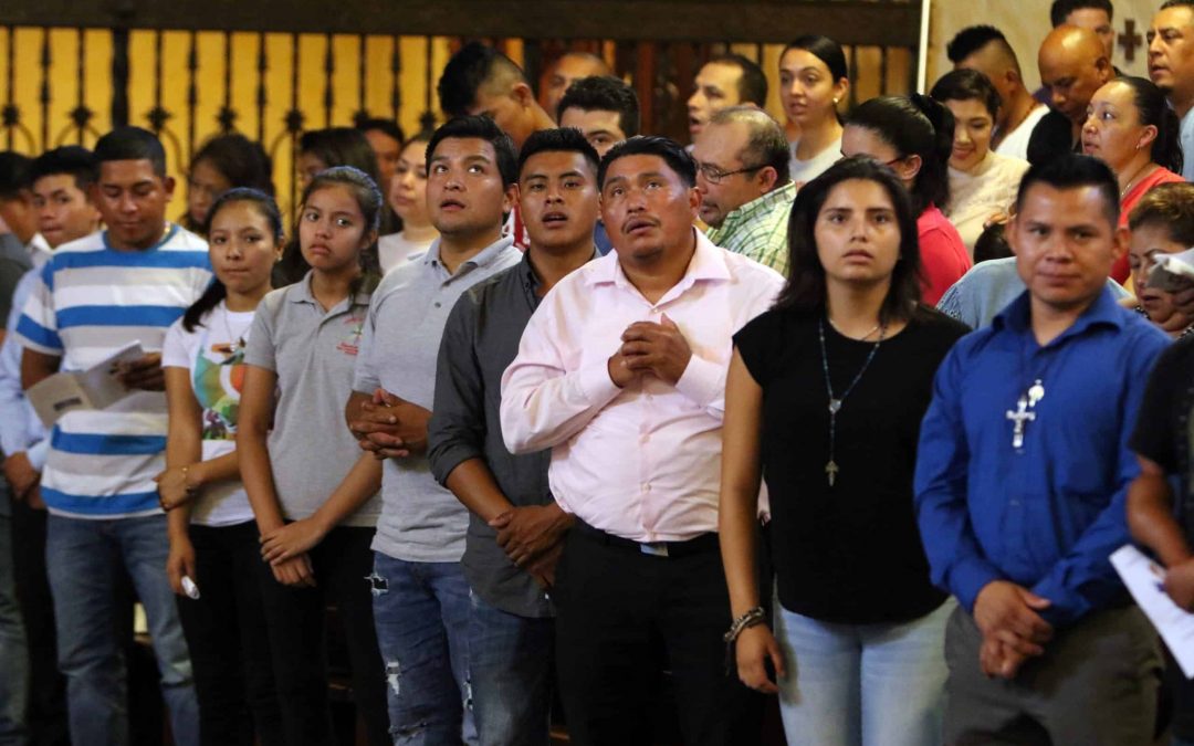 Aunque No Voten Como Grupo, Latinos aún Pueden Influir en Elecciones