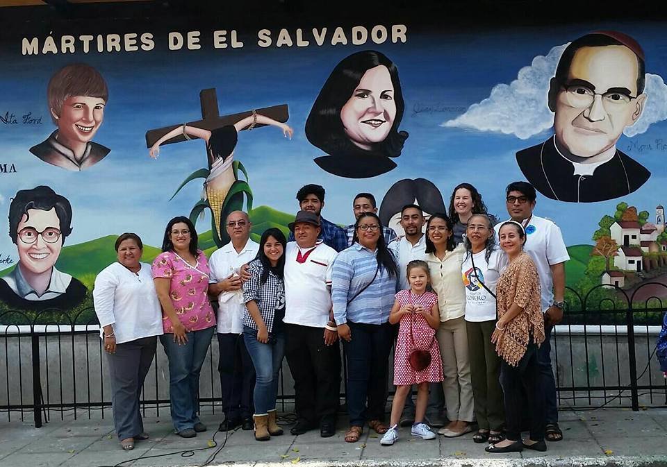 En El Salvador: Mártires Inspiran a Misioneros como Melissa Altman