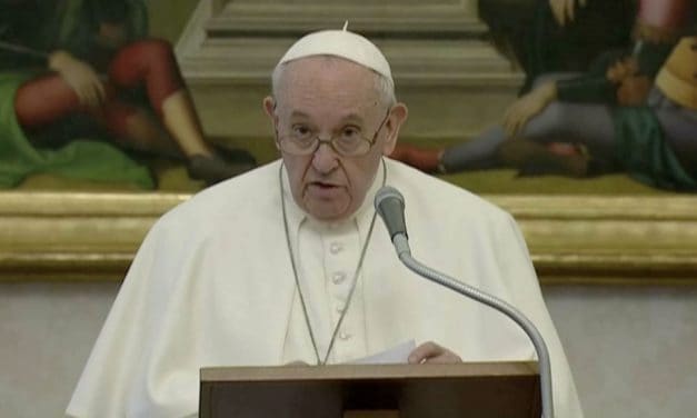 Papa dice estar ‘asombrado’ por la violencia en el Capitolio
