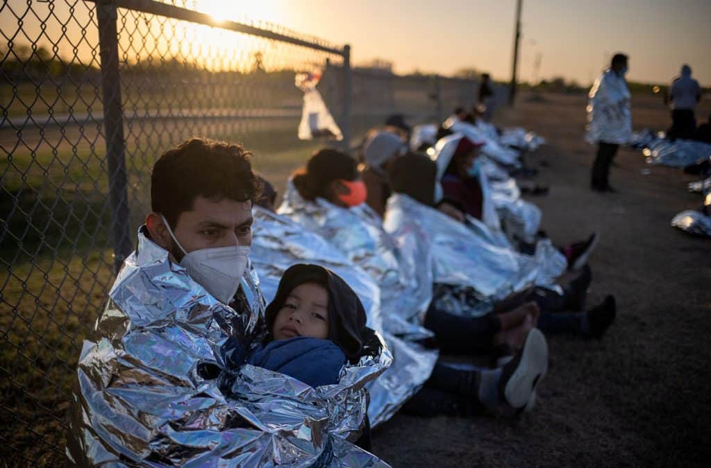 Obispos en la frontera piden a políticos que acojan y protejan a migrantes
