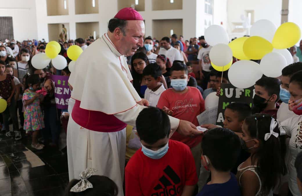 Nuncio le dice a pueblo mexicano asediado: la Iglesia está con ustedes  