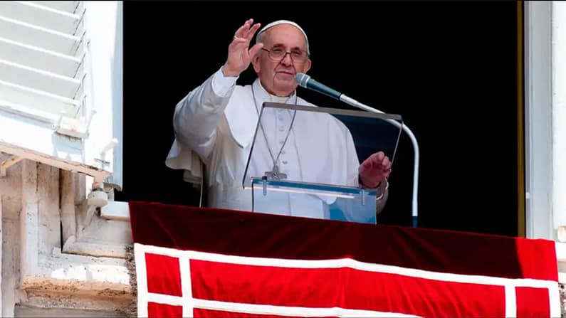 El Papa advierte contra la tentación de una fe idolátrica y “milagrera”