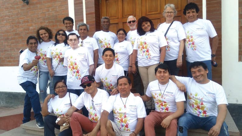 Misioneros VIH-Positivos De Corazón En Perú