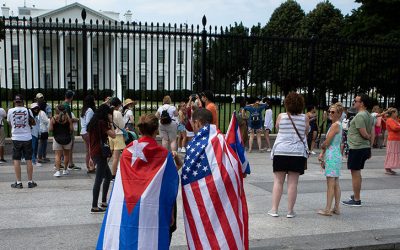 Obispo encomia nueva postura de EE.UU. hacia Cuba, reunificación familiar
