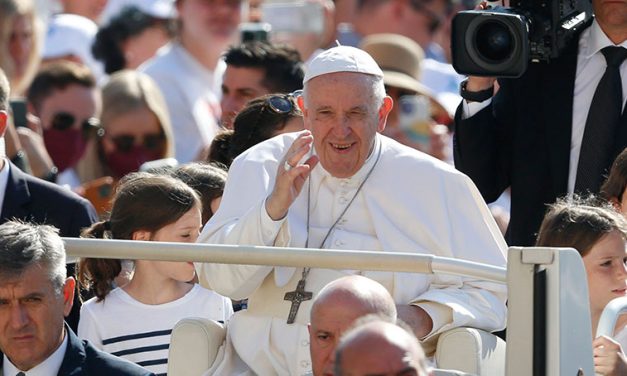 El Papa Francisco pide que no se utilice el trigo de Ucrania “como arma de guerra”