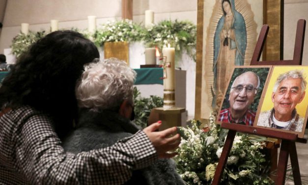 Dos jesuitas son asesinados defendiendo a persona perseguida