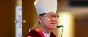 El Cardenal Luis Antonio Tagle, prefecto de la Congregación para la Evangelización de los Pueblos, pronuncia la homilía durante la ordenación sacerdotal del Padre Maryknoll John Siyumbu en el Centro de la Sociedad Maryknoll en Nueva York, el 3 de junio de 2022.