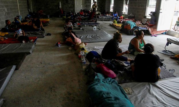 Solicitantes de asilo podrán ingresar cuando DHS finalice política ‘Quédate en México’