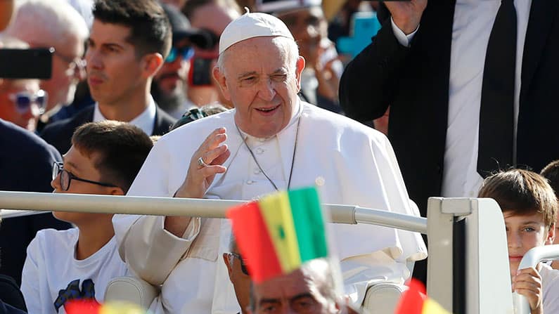 Papa Francisco: Para tomar buenas decisiones es necesario escuchar el propio corazón