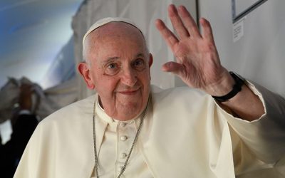 Papa: El machismo mata el progreso humano; la lucha por la igualdad sigue