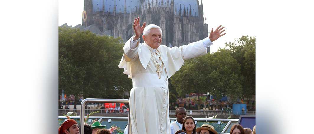 Benedicto XVI: Ocho años como papa coronaron un largo ministerio como maestro de fe