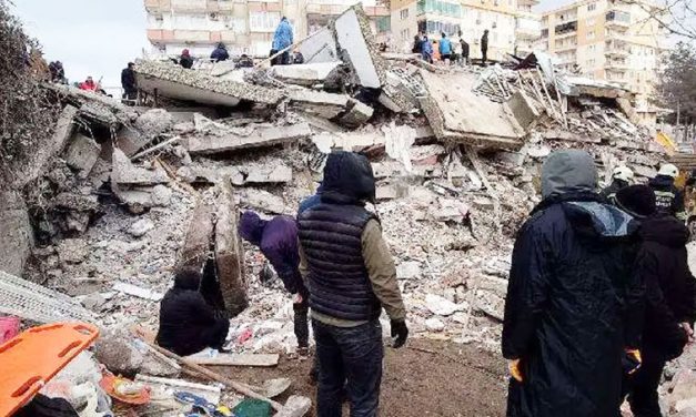 El Papa Francisco ayuda a afectados por terremoto en Turquía y Siria