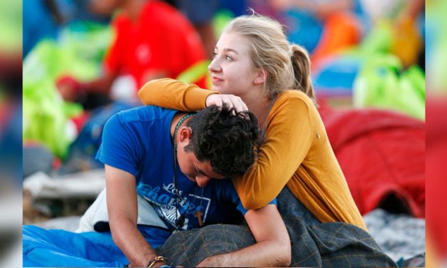 La Jornada Mundial de la Juventud inspira a los jóvenes a servir a los demás, dice el Papa