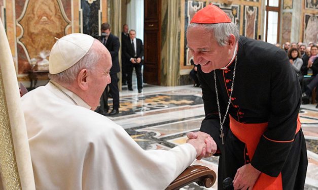 El Papa pide al cardenal Zuppi que dirija una misión de paz en Ucrania