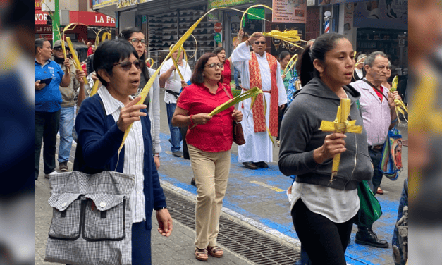 La larga caminata del pueblo migrante encuentra descanso en las religiosas de Costa Rica