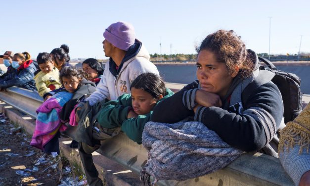 Texas: Ley criminaliza a migrantes no autorizados