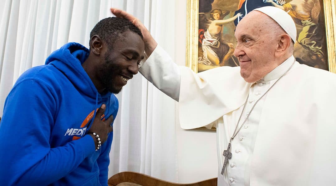 Vaticano: Los migrantes son el icono contemporáneo de la Iglesia en salida