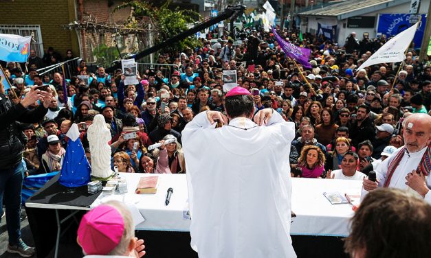 Curas “villeros” rechazan recortes para pobres