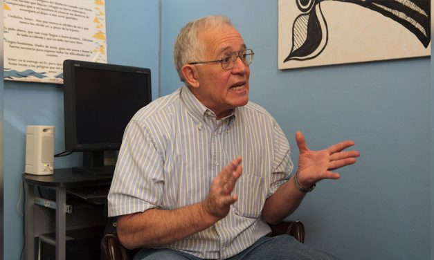 Indignación por intento de fiscal general de Texas de cerrar organización pro inmigrante Annunciation House