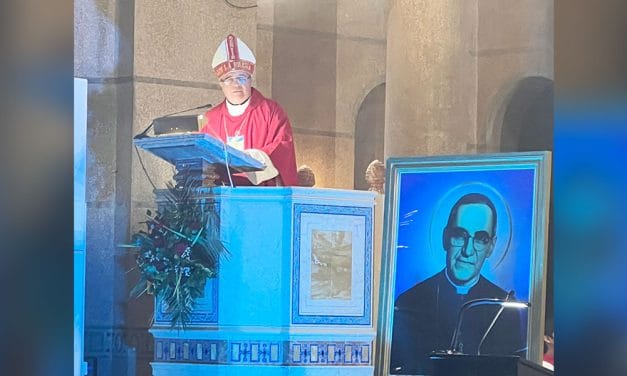 Obispo Menjívar instó a cesar la violencia en aniversario del asesinato de San Romero