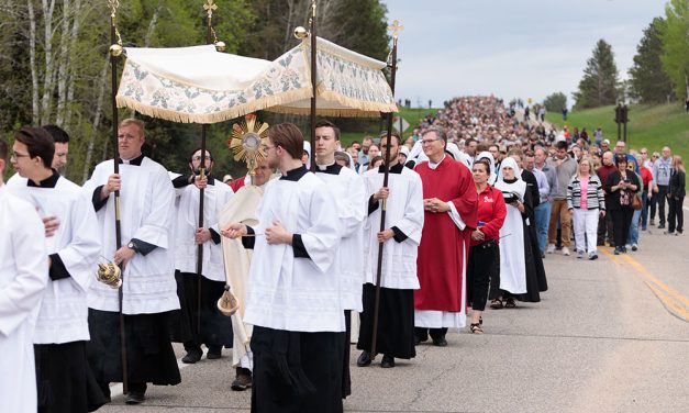 La Peregrinación Eucarística empezó en Pentecostés con la gracia de Dios