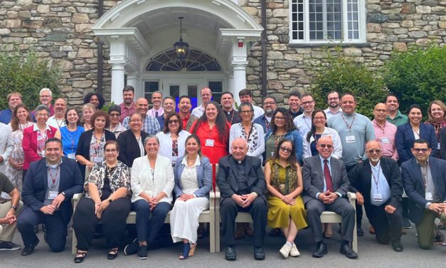 Proyecto Nuevo Momento apoyará a organizaciones católicas hispanas