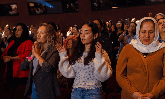 Conferencia de Mujeres Hispanas: María es una escalera que nos lleva a los pies de Jesús