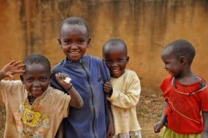 Imagen destacada: Niños de la región de las montañas Usambara en Tanzania. (Rod Waddington, Tanzania/Flickr.)