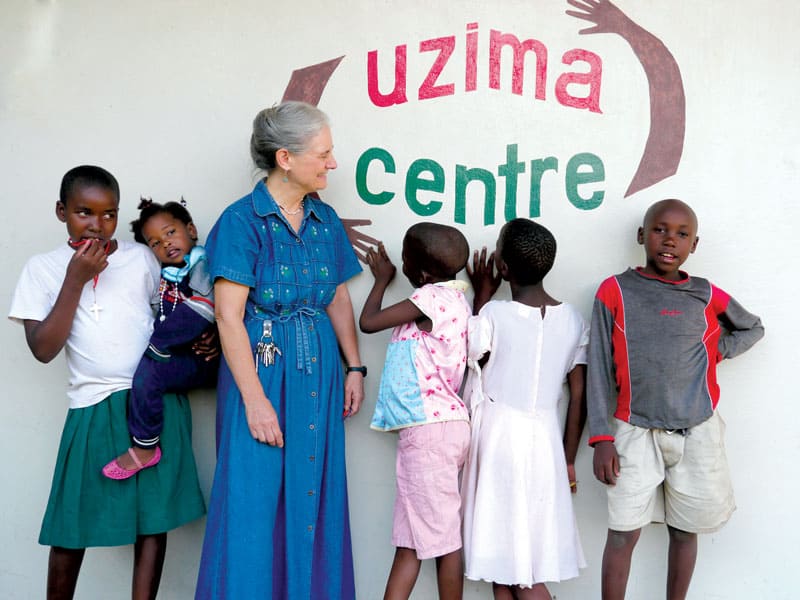 Misionera Laica Maryknoll Michelle Otte en Uzima Center, Mwanza, Tanzania. (Sean Sprague/Tanzania)