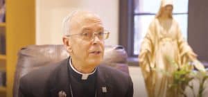 El Obispo Mark J. Seitz de El Paso, Texas, ha sido defensor de los derechos de los inmigrantes. En una entrevista realizada por Maryknoll el pasado junio habló sobre las nuevas políticas de Trump. (Michael Meyerson/EE. UU.)