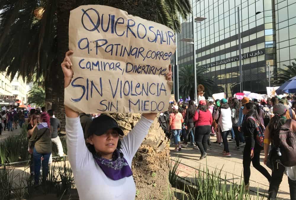 Pobreza y violencia afectan a mujeres y niñas, dice Vaticano ante la ONU