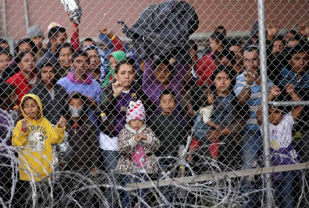 Obispo Seitz comparte las historias de los migrantes con el Papa León