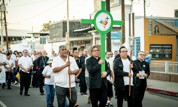 Vigilias por migrantes católicos en el país claman por “una Iglesia, una familia”