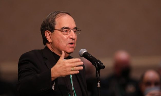 En medio de campaña de ICE, Obispo de Baton Rouge suspende la obligación de asistir a Misa