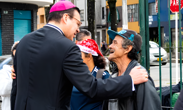 Obispos y laicos llevan la Navidad Jubilar a personas necesitadas de Bogotá