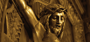 Inmigración, La crucifixión de Cristo es representada en esta escultura en el seminario Immaculate Conception en Huntington, Nueva York. (OSV News/Gregory A. Shemitz)