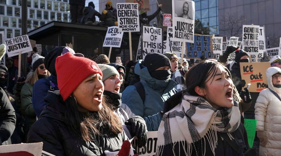 Misa en solidaridad con inmigrantes de Minneapolis llama a la reconciliación